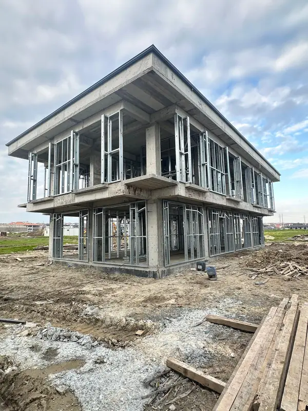 Betonarme binada tuğla yerine hafif çelik dolgu ve bölme duvar