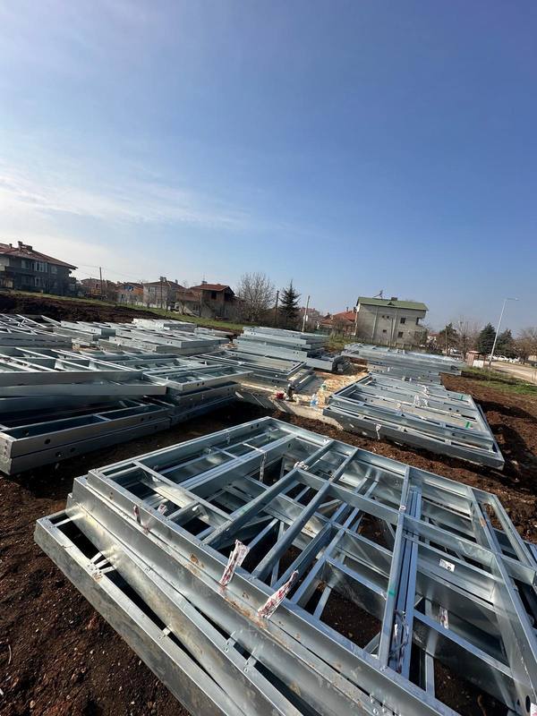 Hafif çelik karkas profilleri şantiyede sevkiyat - MefSteel üretim süreci